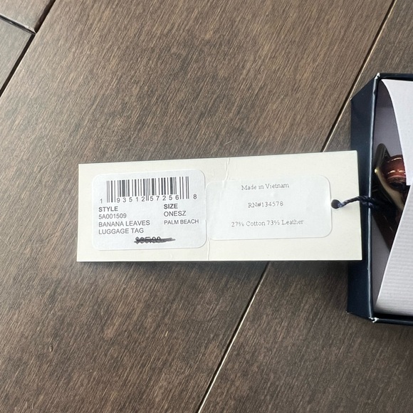 Vineyard Vines Smathers and Branson Banana Leaves Luggage Tag - NWT - Picture 5 of 8